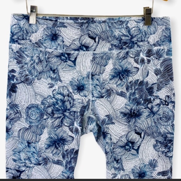 FABLETICS Salar Powerhold PALISADES Blue & White Floral Leggings Sz XS S - Picture 11 of 16